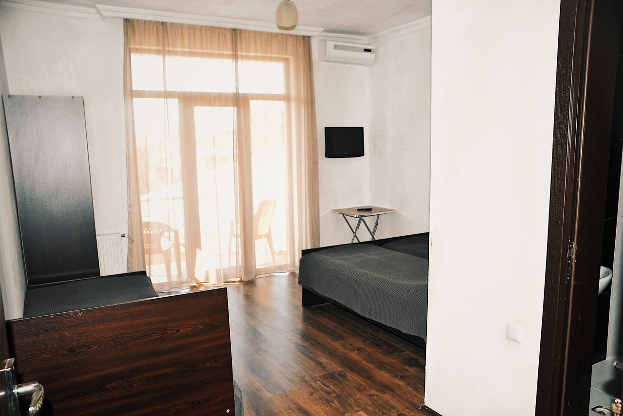 Hotel Sunny Coast Kobuleti Exterior photo