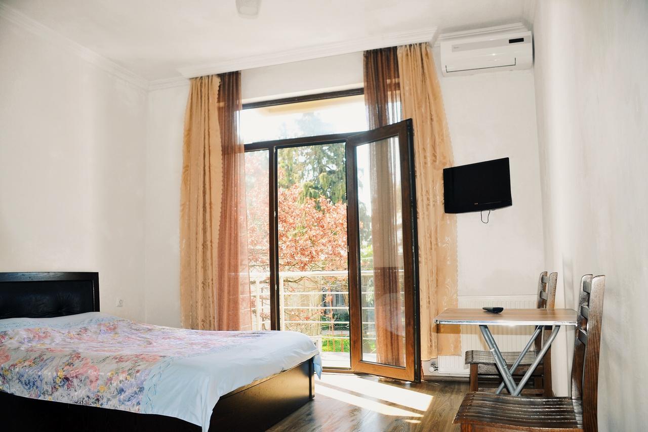 Hotel Sunny Coast Kobuleti Exterior photo